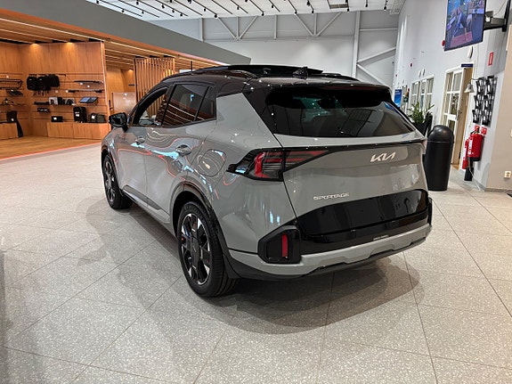 Kia Sportage 2 of 10
