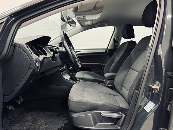 Volkswagen Golf VII 11 of 24