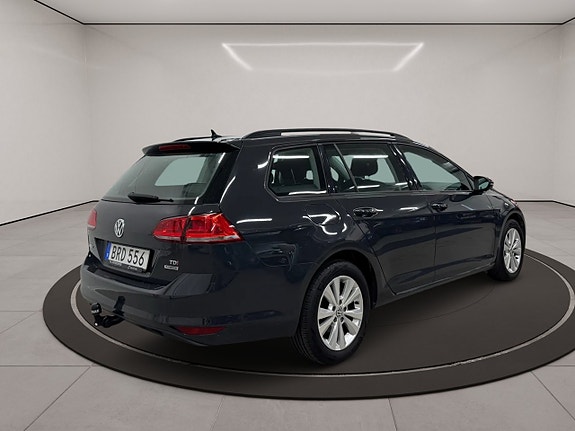 Volkswagen Golf VII 8 of 24