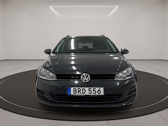 Volkswagen Golf VII 4 of 24