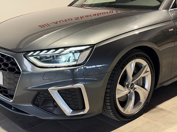 Audi A4 9 of 27
