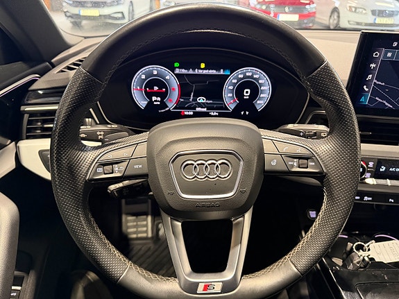Audi A4 21 of 27