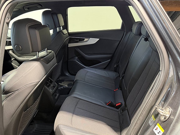 Audi A4 15 of 27