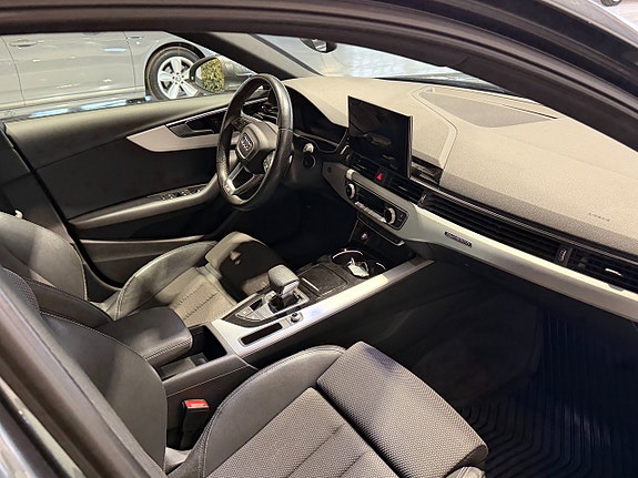 Audi A4 14 of 27