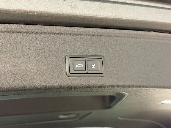 Audi A4 23 of 27