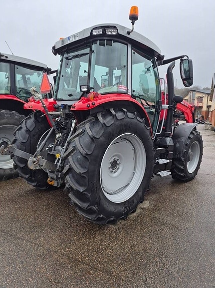Massey Ferguson MF 5S.105 DYNA 4 4 of 10