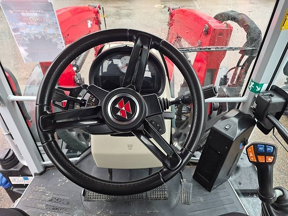 Massey Ferguson MF 5S.105 DYNA 4 9 of 10
