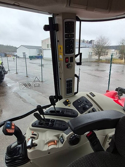 Massey Ferguson MF 5S.135 9 of 12