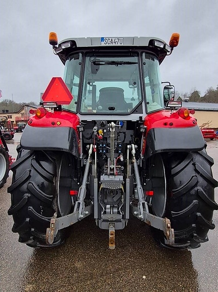 Massey Ferguson MF 5S.135 6 of 12