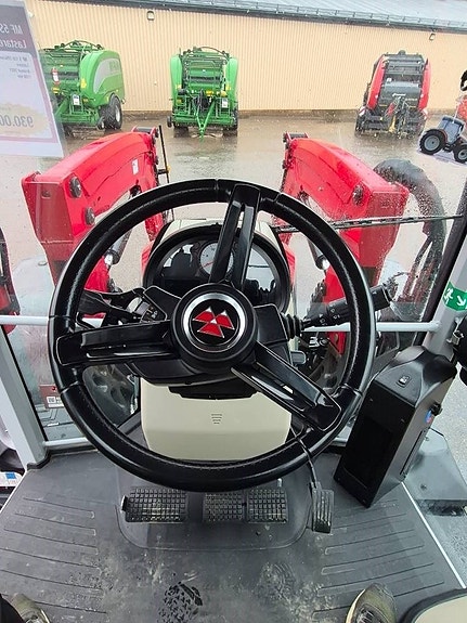 Massey Ferguson MF 5S.135 10 of 12