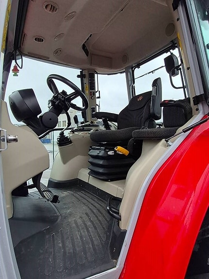 Massey Ferguson MF 5S.135 8 of 12