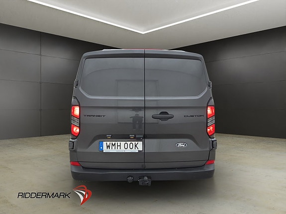Ford Transit Custom 8 of 30