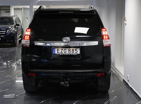 Toyota Land Cruiser 6 of 18