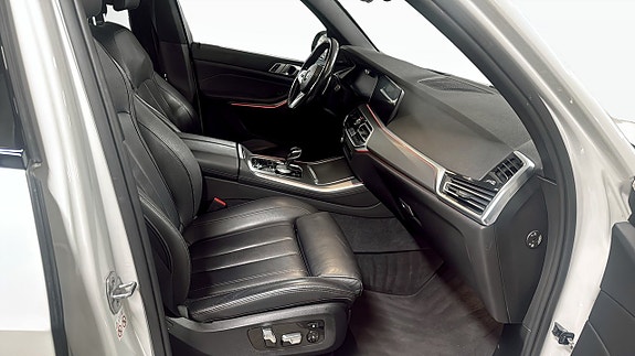 BMW X5 3 of 5