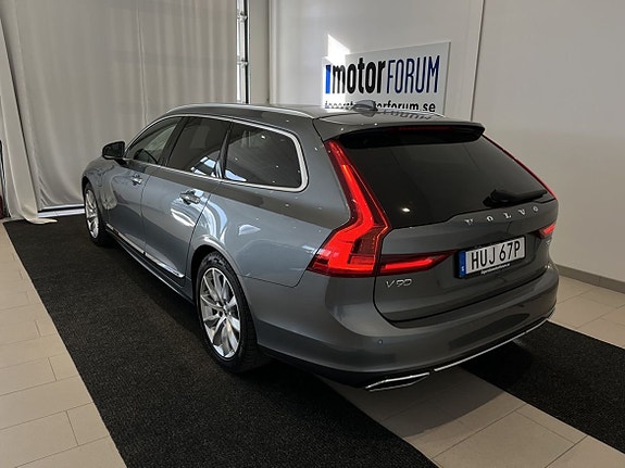 Volvo V90 3 of 5