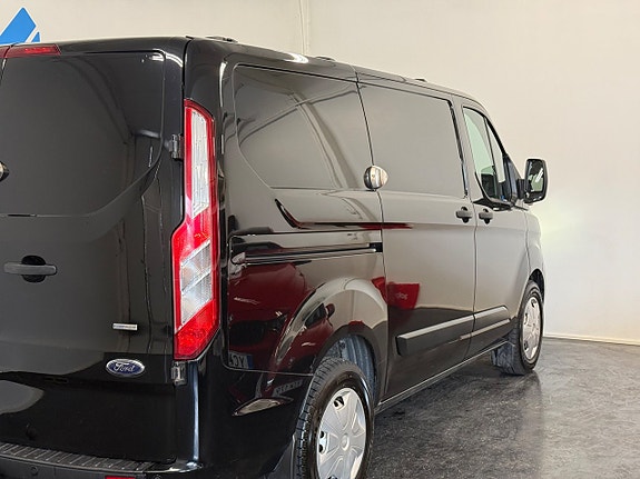 Ford Transit Custom 5 of 5