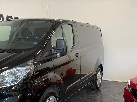 Ford Transit Custom 3 of 5