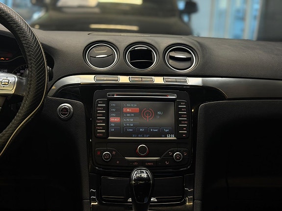 Ford S-MAX 11 of 26