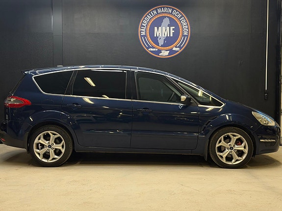 Ford S-MAX 3 of 5