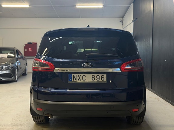 Ford S-MAX 25 of 26