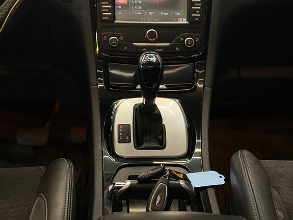 Ford S-MAX 12 of 26