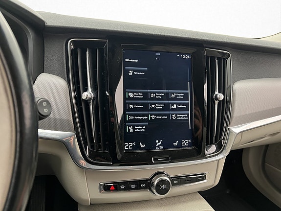 Volvo V90 17 of 28