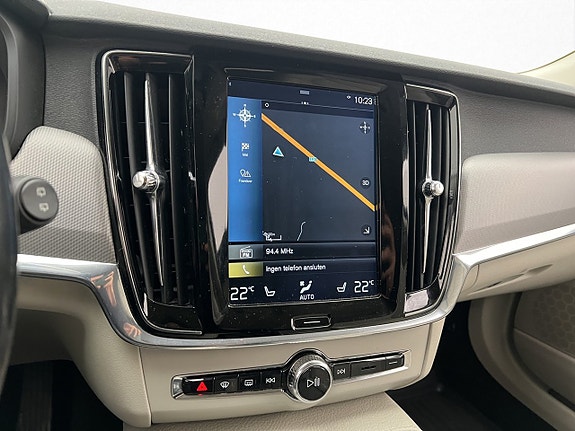 Volvo V90 14 of 28