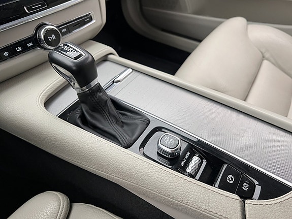Volvo V90 20 of 28