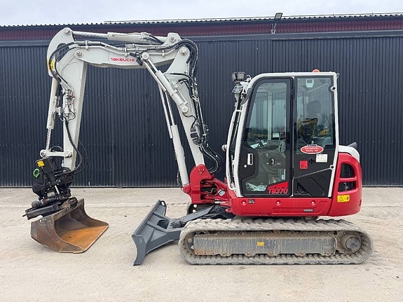 Takeuchi TB 370