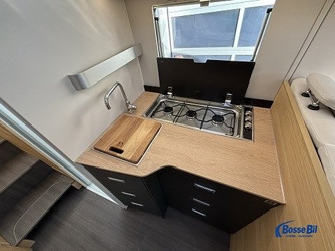 Adria MATRIX 670 SL 60Y *Taksäng * Aut. * Golvvärme * 10 of 19