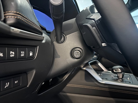 Mazda CX-60 14 of 17