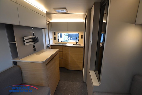 Adria Action 391 LH 13 of 13