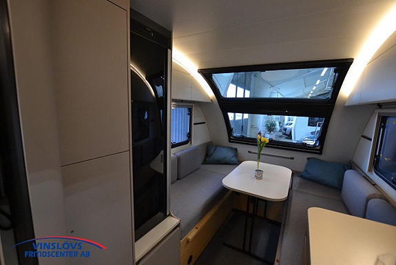 Adria Action 391 LH 9 of 13