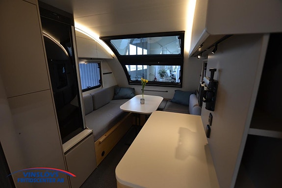 Adria Action 391 LH 3 of 13