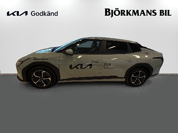 Kia EV4 4 of 14