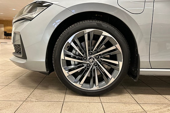 Skoda Superb 13 of 15