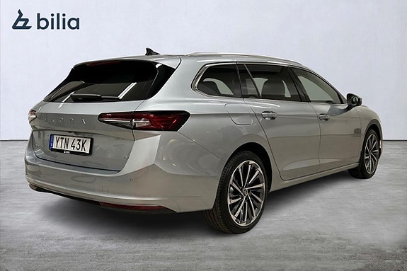 Skoda Superb 14 of 15