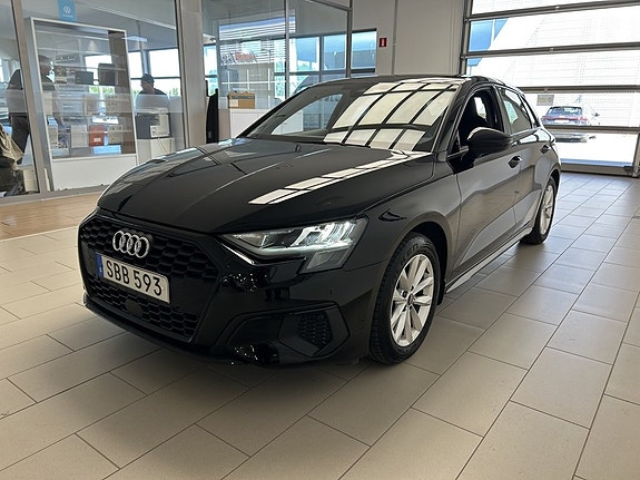 Audi A3 3 of 16