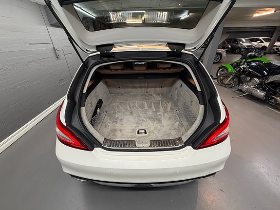 Mercedes-Benz CLS350 7 of 24
