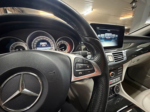 Mercedes-Benz CLS350 19 of 24
