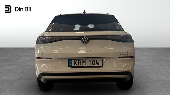 Volkswagen T-Roc 5 of 12