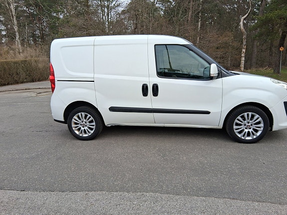 Fiat Doblo 2 of 5