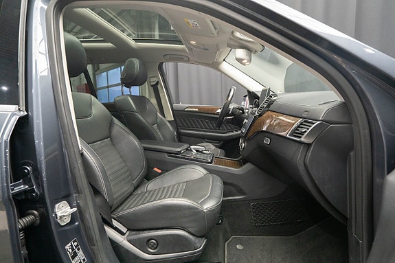 Mercedes-Benz GLS350 d 24 of 26