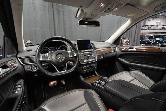 Mercedes-Benz GLS350 d 10 of 26