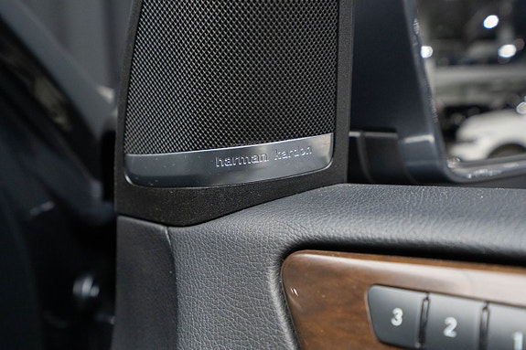 Mercedes-Benz GLS350 d 18 of 26