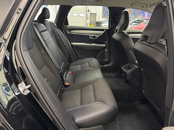 Volvo V90 11 of 21