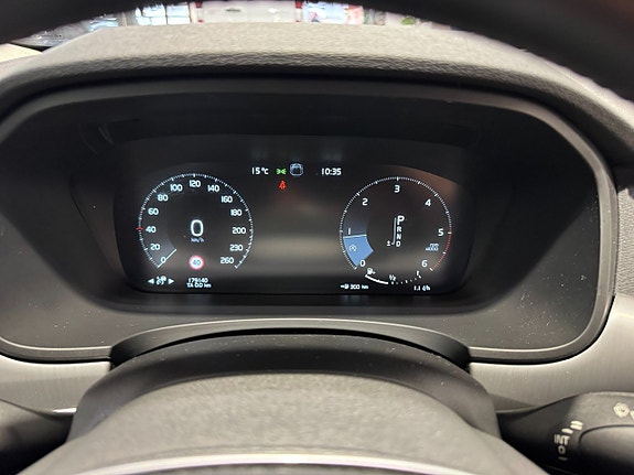 Volvo V90 14 of 21
