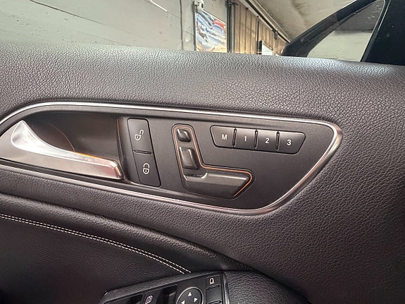 Mercedes-Benz A200 15 of 15