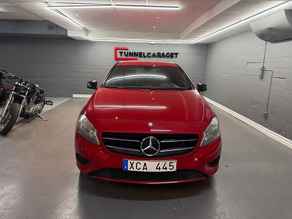 Mercedes-Benz A200 3 of 5