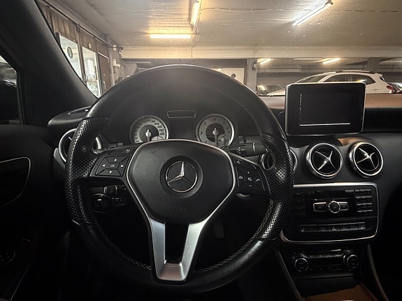 Mercedes-Benz A200 12 of 15